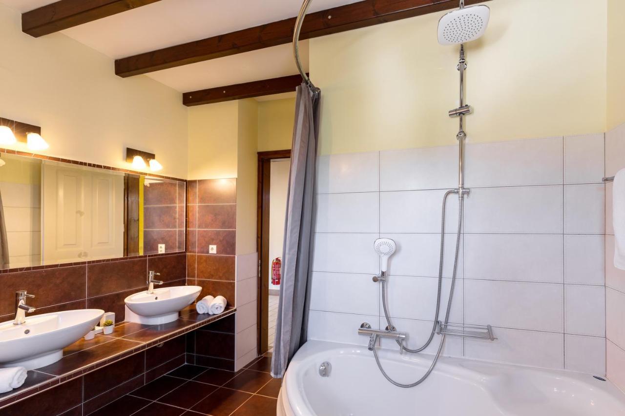 Villa St Nicholas House With Private Heated Pool Dassia  Exteriör bild